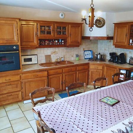 Coulouvray-Boisbenâtre Maison En Pierre Au Milieu Du Bocage מראה חיצוני תמונה
